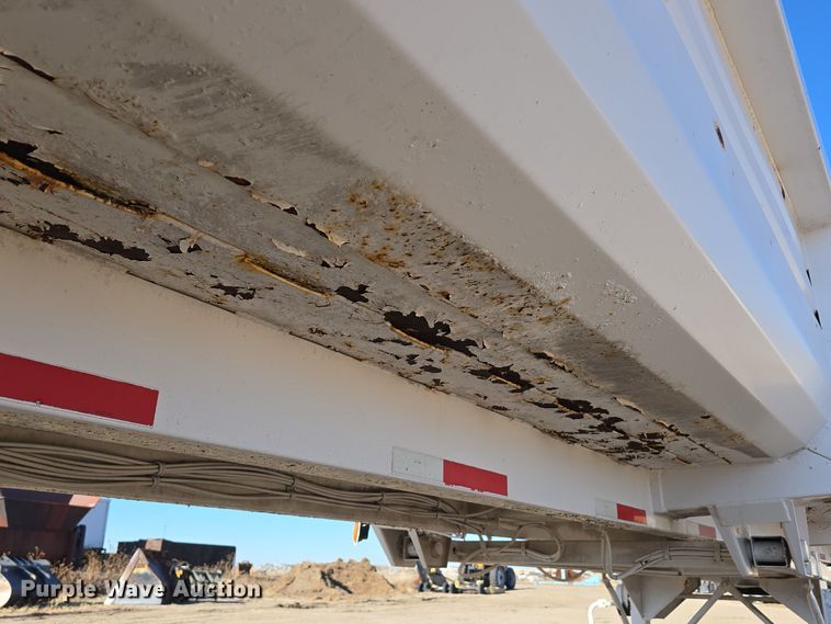 image for item DV0093 1999 Lufkin ULDII-38 end dump trailer