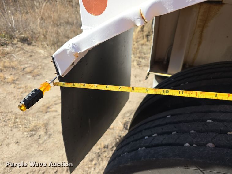 image for item DV0093 1999 Lufkin ULDII-38 end dump trailer