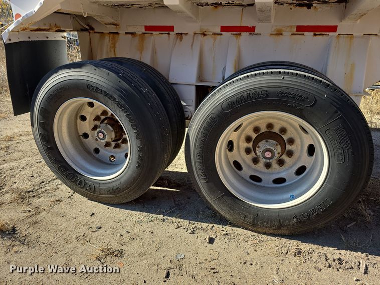 image for item DV0093 1999 Lufkin ULDII-38 end dump trailer