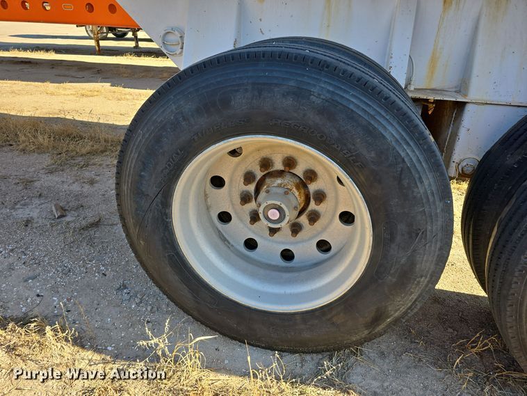 image for item DV0093 1999 Lufkin ULDII-38 end dump trailer