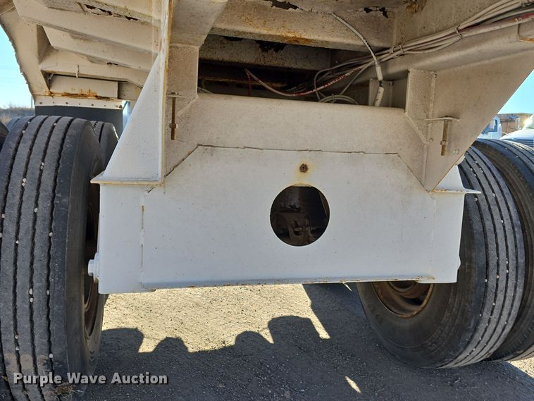 image for item DV0093 1999 Lufkin ULDII-38 end dump trailer