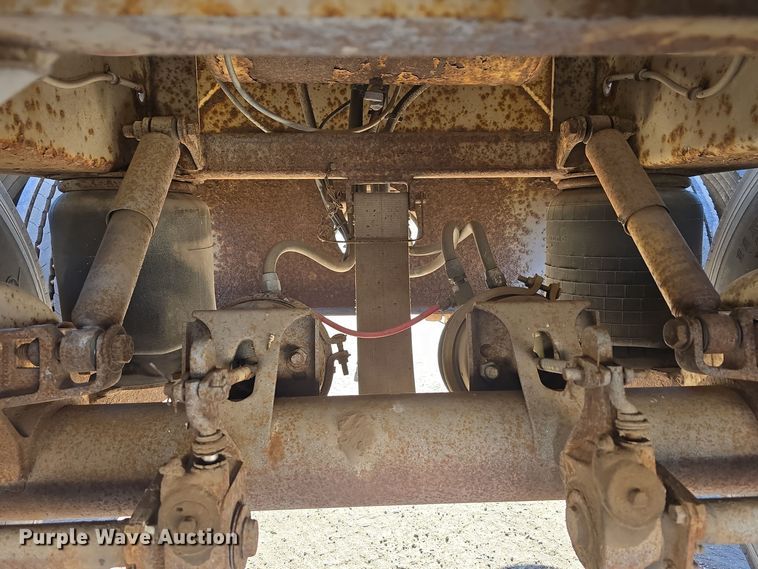 image for item DV0093 1999 Lufkin ULDII-38 end dump trailer