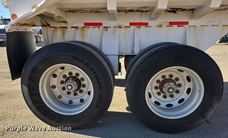 image for item DV0093 1999 Lufkin ULDII-38 end dump trailer