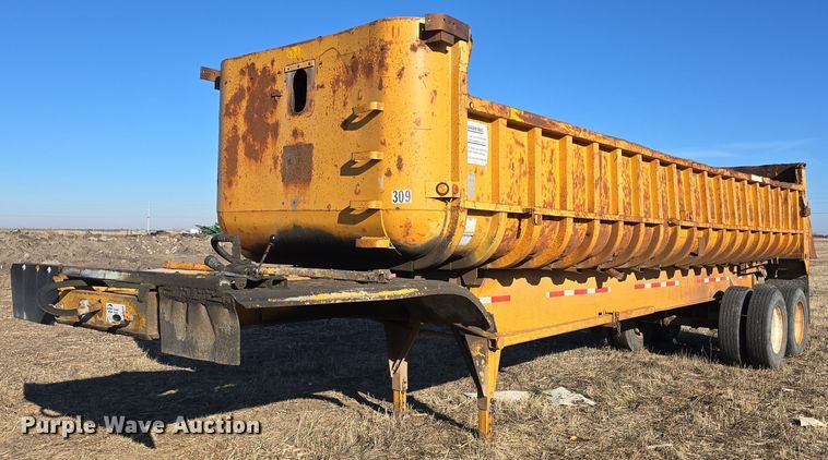 image for item DV0094 1987 Fruehauf end dump trailer