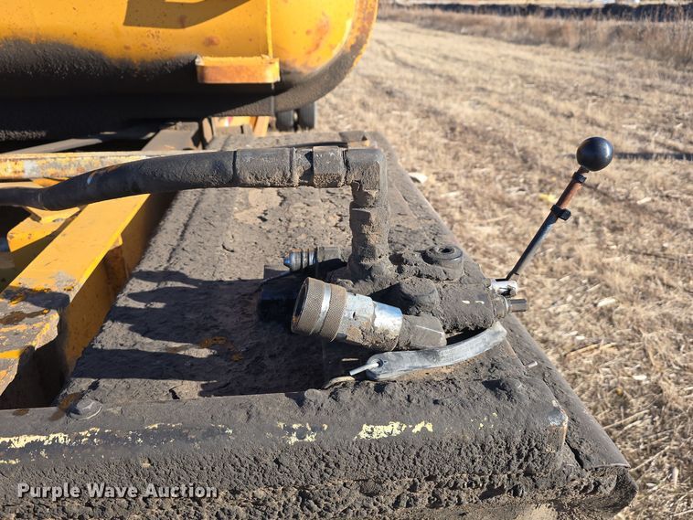 image for item DV0094 1987 Fruehauf end dump trailer