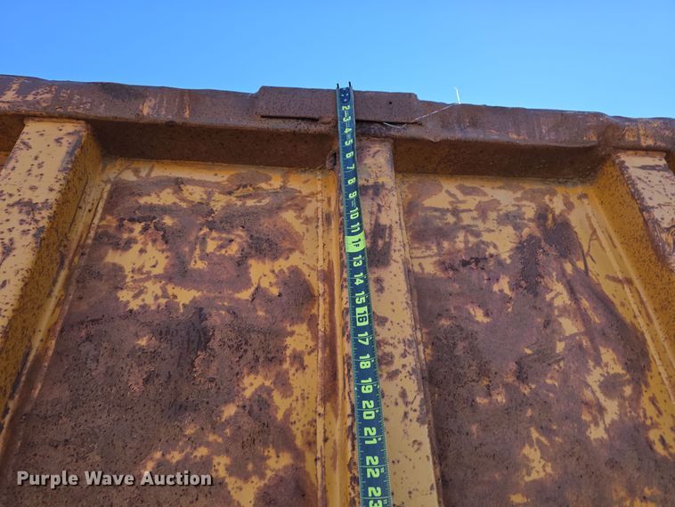 image for item DV0094 1987 Fruehauf end dump trailer