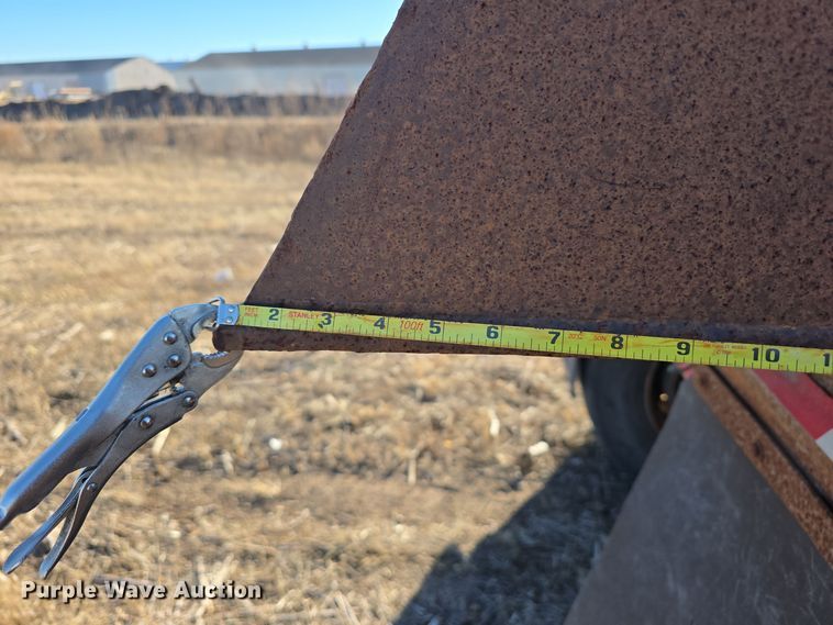 image for item DV0094 1987 Fruehauf end dump trailer