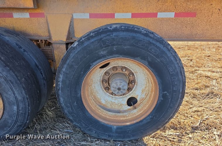 image for item DV0094 1987 Fruehauf end dump trailer