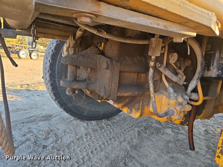 image for item DV0095 1992 John Deere 770B motor grader