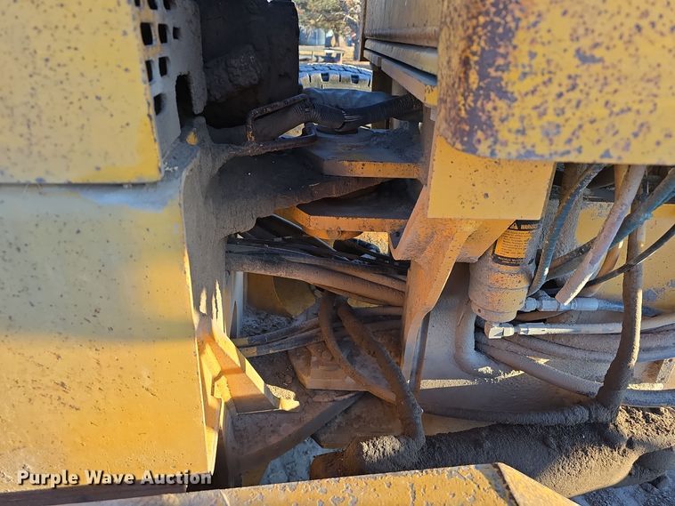 image for item DV0095 1992 John Deere 770B motor grader