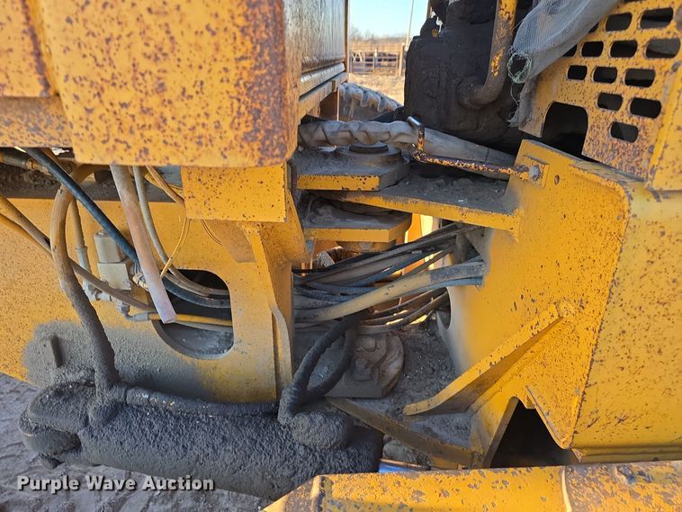 image for item DV0095 1992 John Deere 770B motor grader