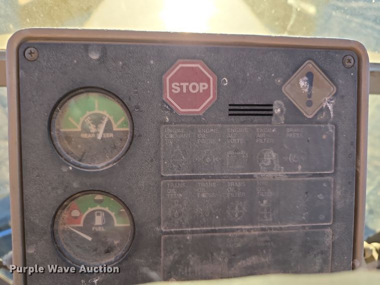 image for item DV0095 1992 John Deere 770B motor grader