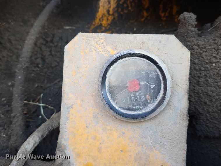 image for item DV0095 1992 John Deere 770B motor grader