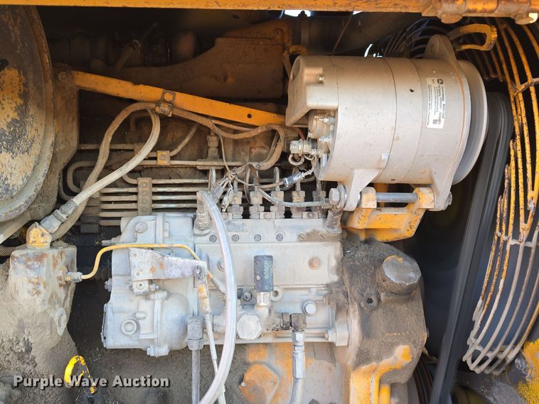 image for item DV0095 1992 John Deere 770B motor grader