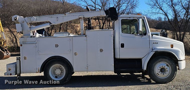 image for item DV0102 1998 Freightliner FL70 Business Class utility / service truck