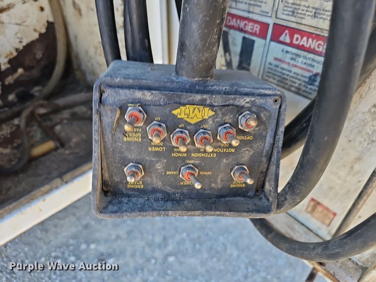 image for item DV0102 1998 Freightliner FL70 Business Class utility / service truck