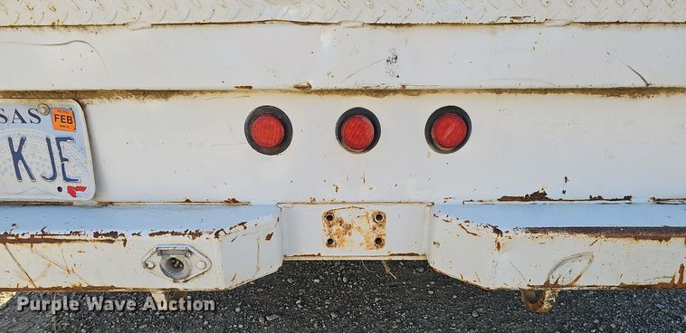 image for item DV0102 1998 Freightliner FL70 Business Class utility / service truck