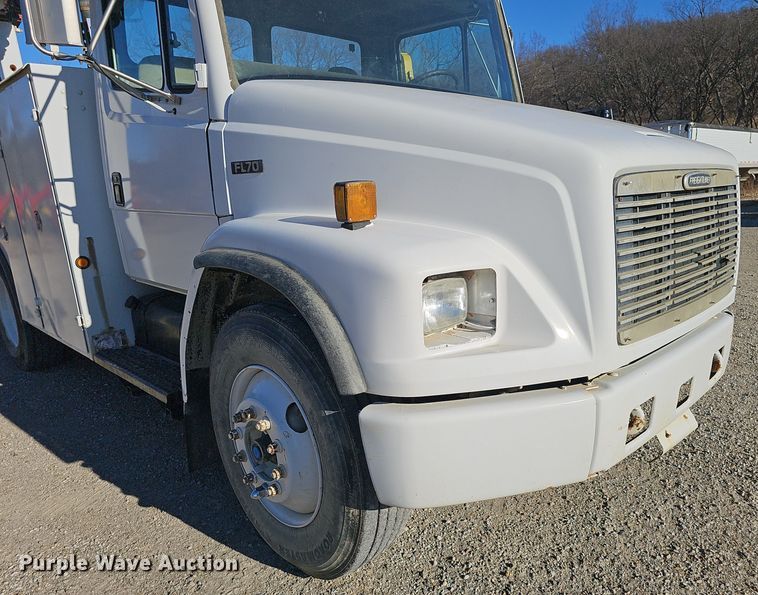 image for item DV0102 1998 Freightliner FL70 Business Class utility / service truck