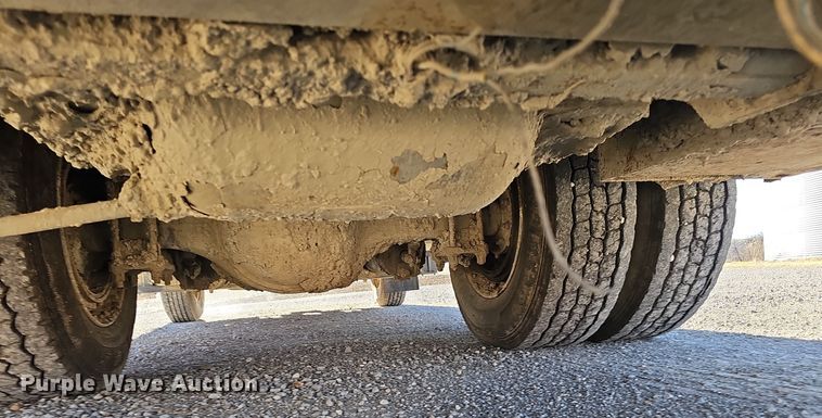 image for item DV0102 1998 Freightliner FL70 Business Class utility / service truck