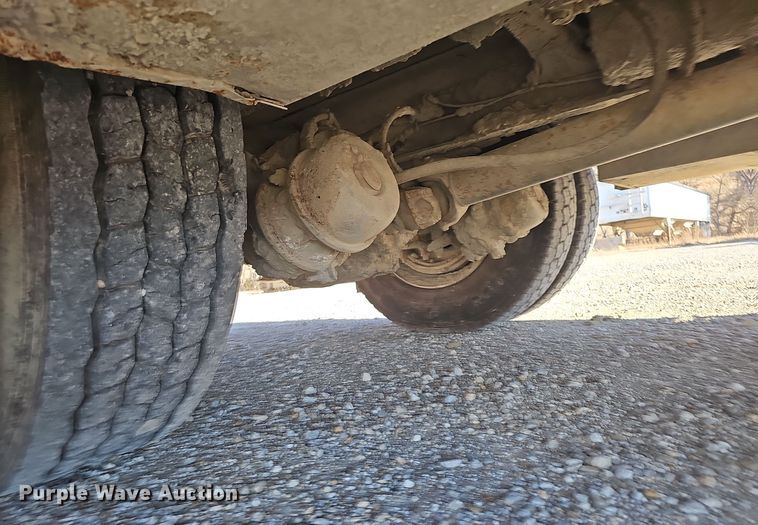 image for item DV0102 1998 Freightliner FL70 Business Class utility / service truck