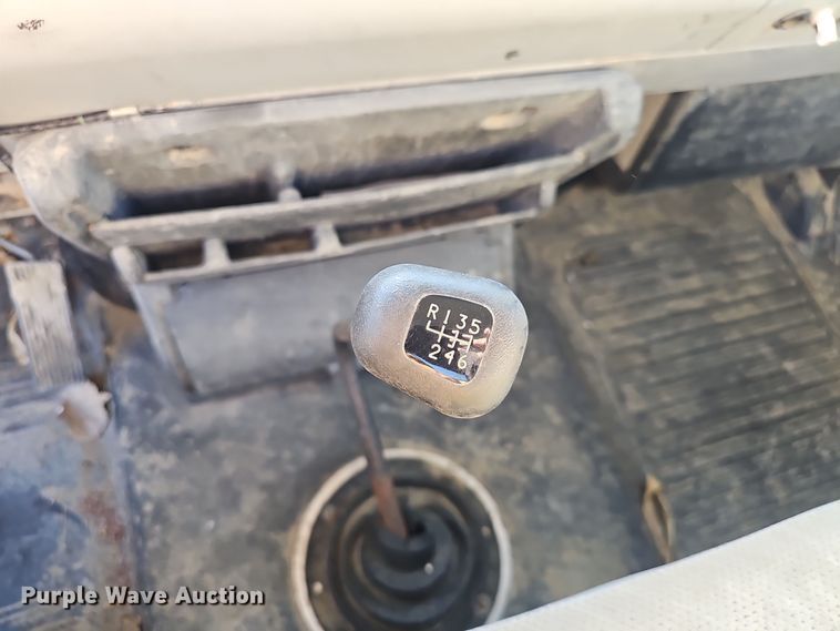 image for item DV0102 1998 Freightliner FL70 Business Class utility / service truck