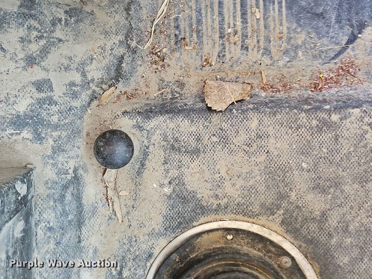 image for item DV0102 1998 Freightliner FL70 Business Class utility / service truck