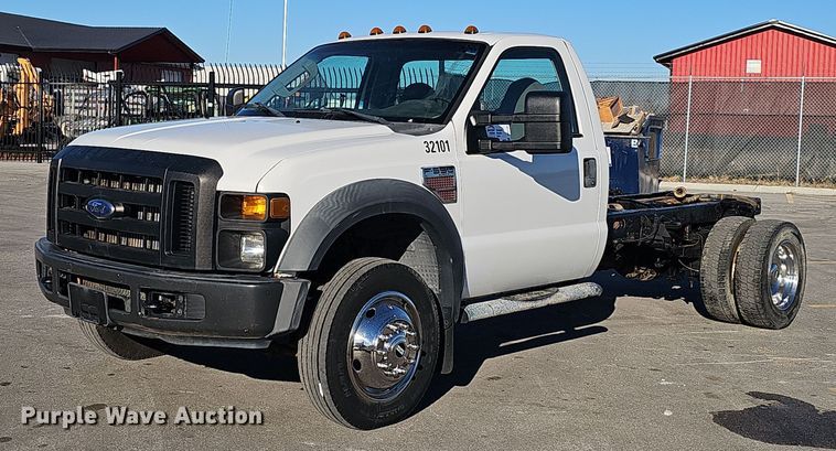 image for item DV0130 2008 Ford F550 Super Duty truck cab and chassis