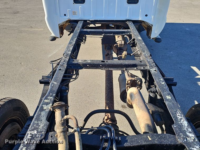 image for item DV0130 2008 Ford F550 Super Duty truck cab and chassis