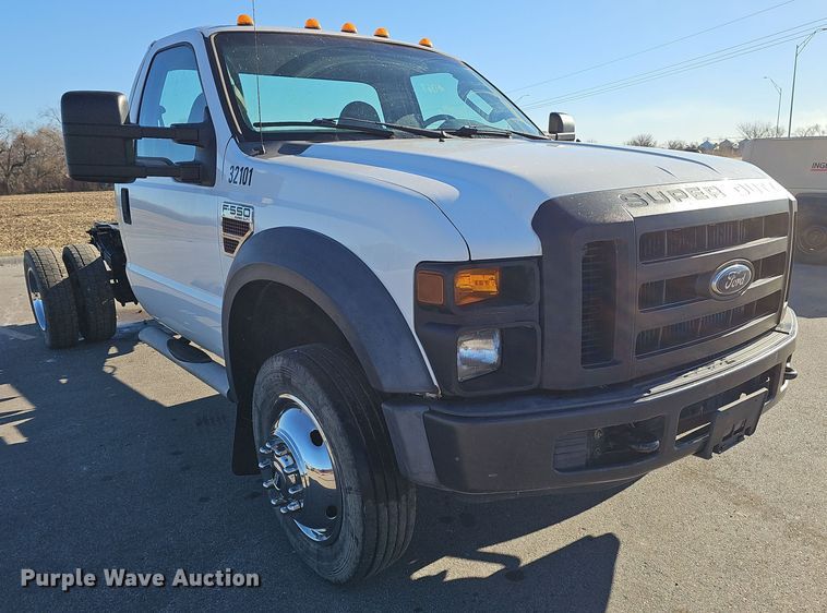 image for item DV0130 2008 Ford F550 Super Duty truck cab and chassis