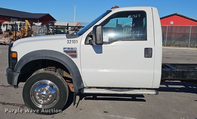 image for item DV0130 2008 Ford F550 Super Duty truck cab and chassis