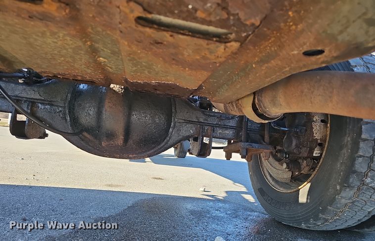 image for item DV0130 2008 Ford F550 Super Duty truck cab and chassis