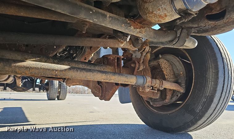 image for item DV0130 2008 Ford F550 Super Duty truck cab and chassis