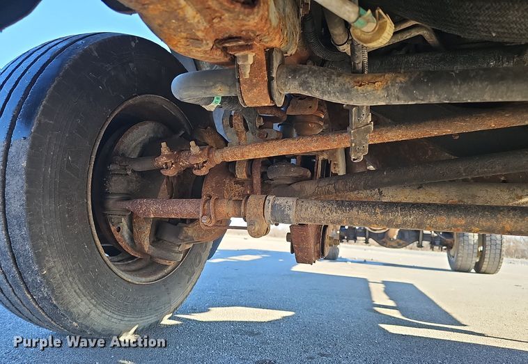 image for item DV0130 2008 Ford F550 Super Duty truck cab and chassis