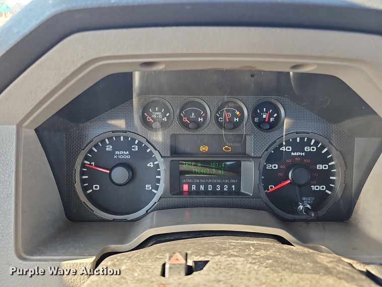 image for item DV0130 2008 Ford F550 Super Duty truck cab and chassis