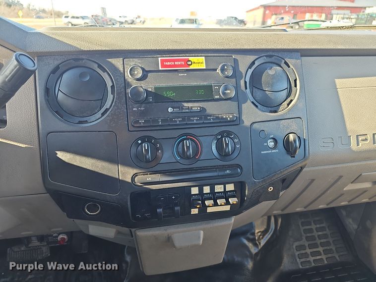 image for item DV0130 2008 Ford F550 Super Duty truck cab and chassis