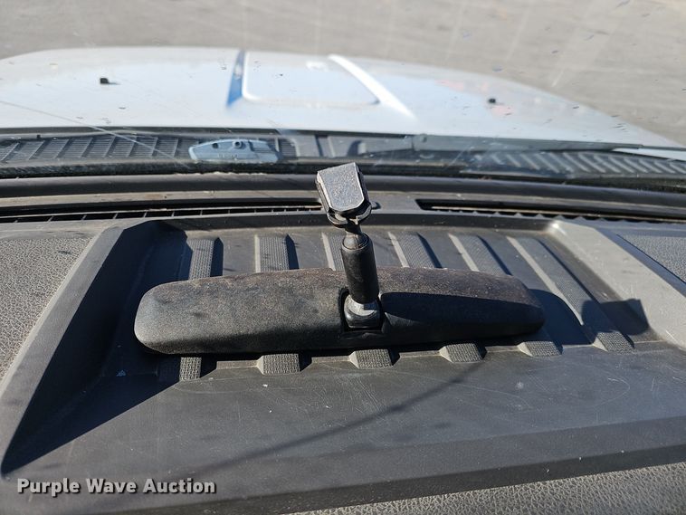 image for item DV0130 2008 Ford F550 Super Duty truck cab and chassis