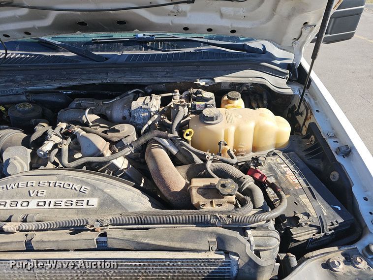 image for item DV0130 2008 Ford F550 Super Duty truck cab and chassis