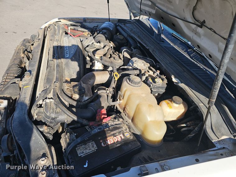 image for item DV0130 2008 Ford F550 Super Duty truck cab and chassis