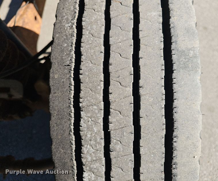 image for item DV0130 2008 Ford F550 Super Duty truck cab and chassis