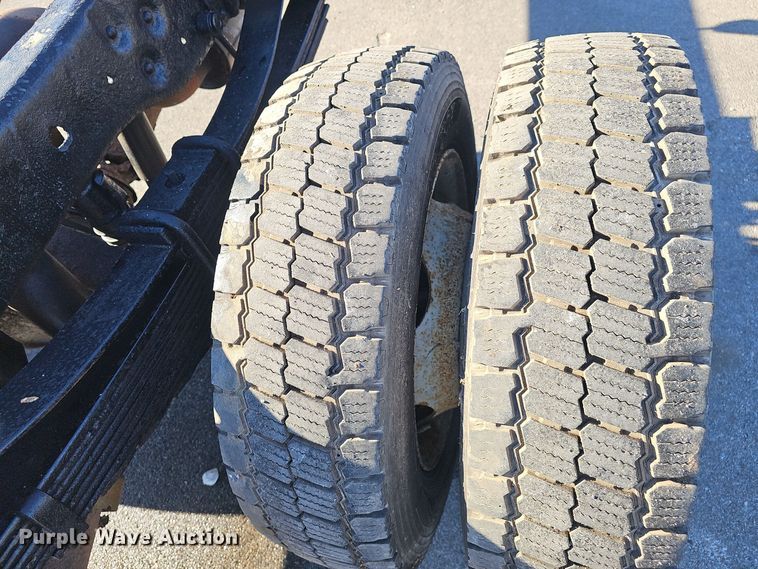 image for item DV0130 2008 Ford F550 Super Duty truck cab and chassis