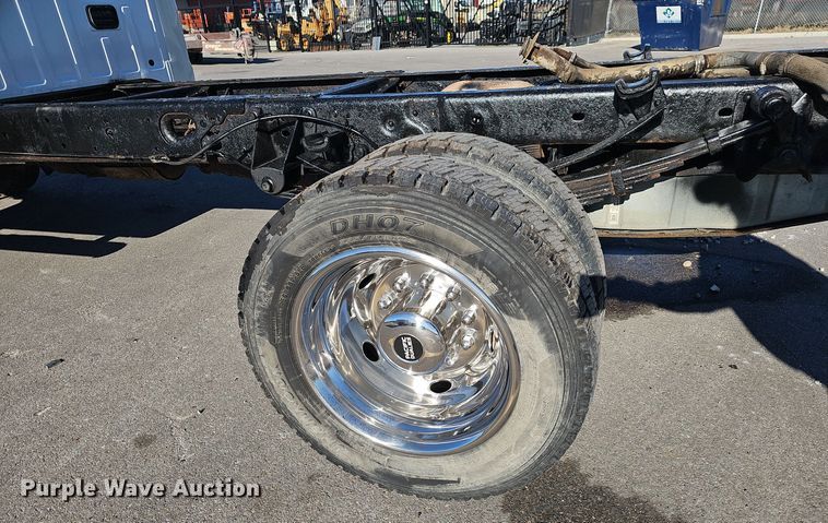 image for item DV0130 2008 Ford F550 Super Duty truck cab and chassis