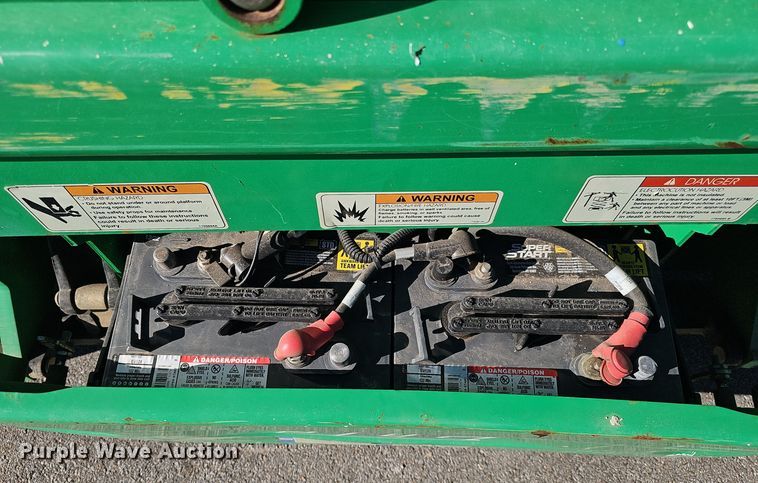 image for item DV0133 2014 JLG 2630ES scissor lift