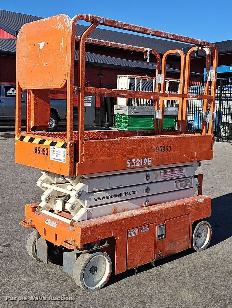 image for item DV0134 2017 Snorkel S3219E scissor lift