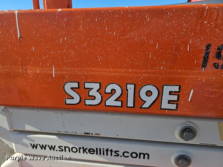 image for item DV0134 2017 Snorkel S3219E scissor lift