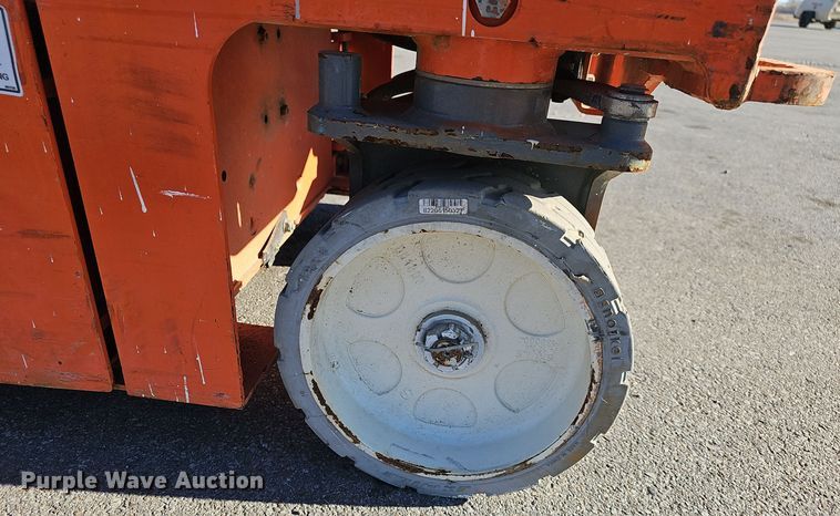 image for item DV0134 2017 Snorkel S3219E scissor lift