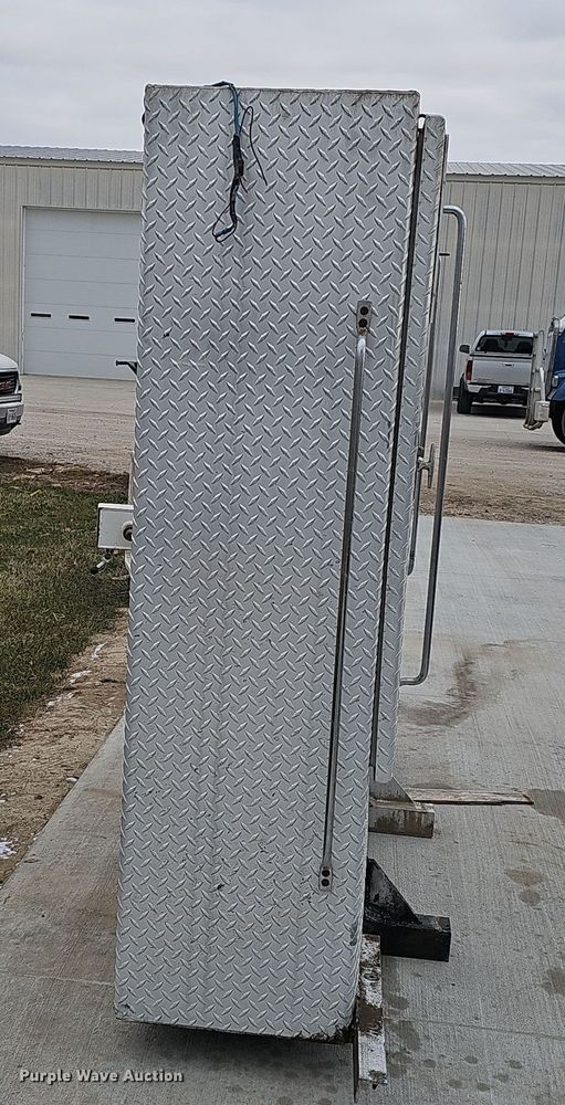 image for item DV0160 Merritt headache rack