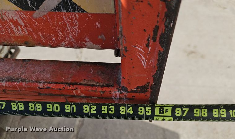 image for item DV0161 2000 Skyjack SJIII 3219 scissor lift