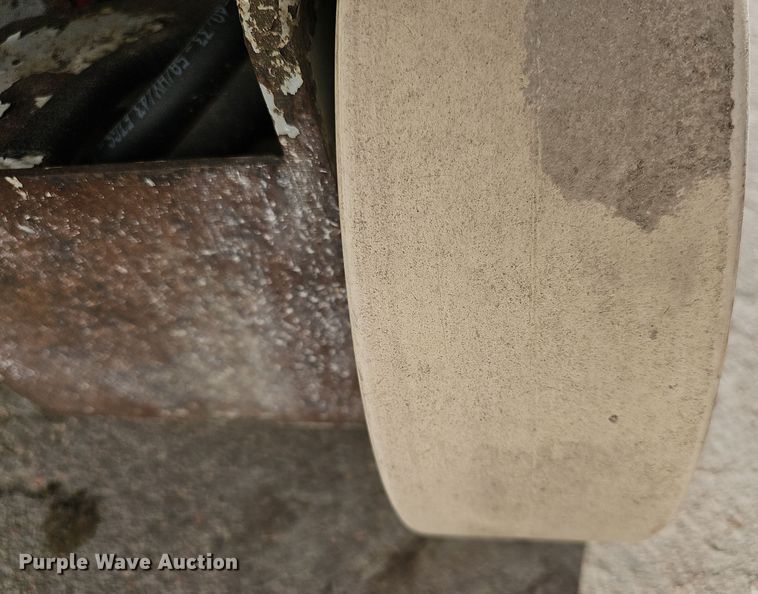 image for item DV0161 2000 Skyjack SJIII 3219 scissor lift