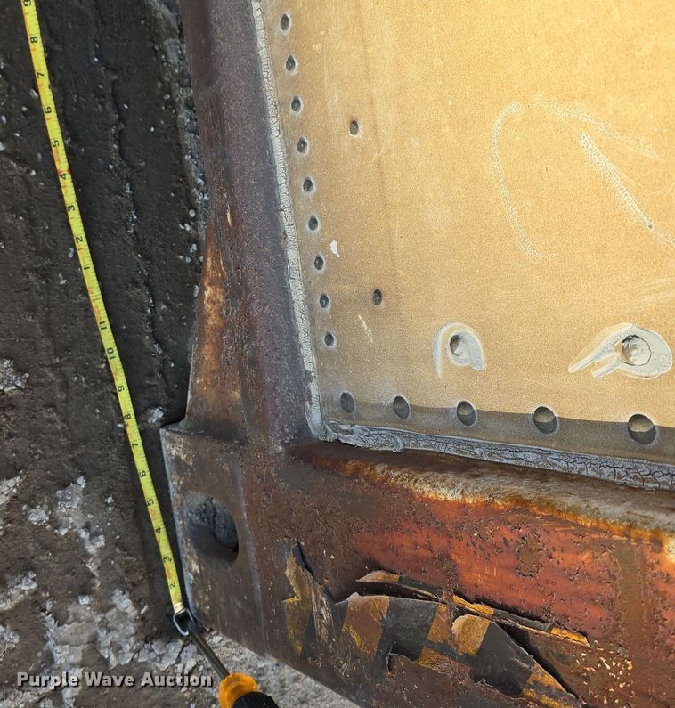 image for item DV0176 1993 Monon MXX-DC-00-48WX1 storage container