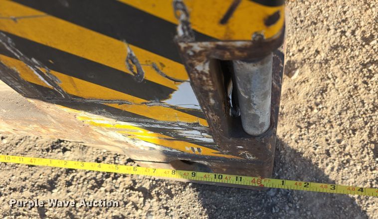 image for item DV0179 1994 Monon MXX-DC-00-48WXT storage container